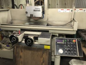 平面研削盤（岡本工作機械）